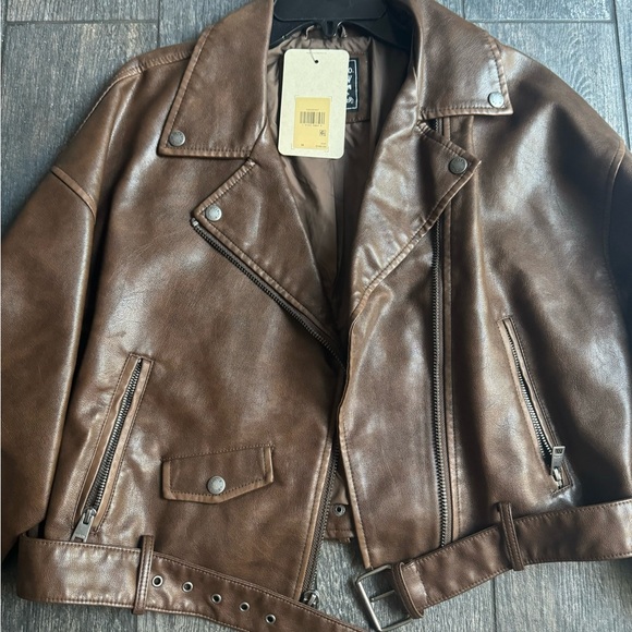 Levi’s belted moto jacket - Picture 5 of 12